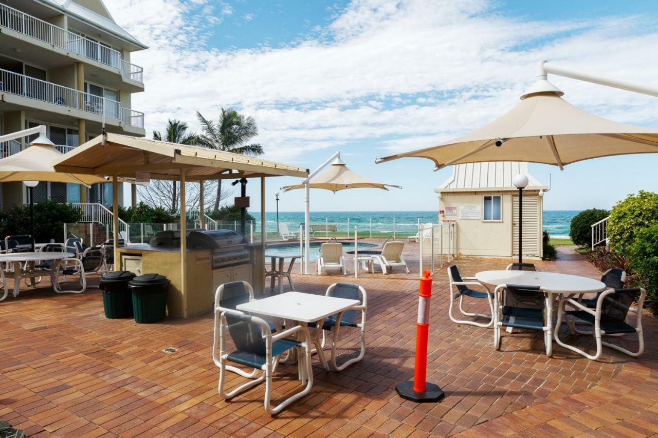 Crystal Beachfront Apartments Gold Coast Exterior foto